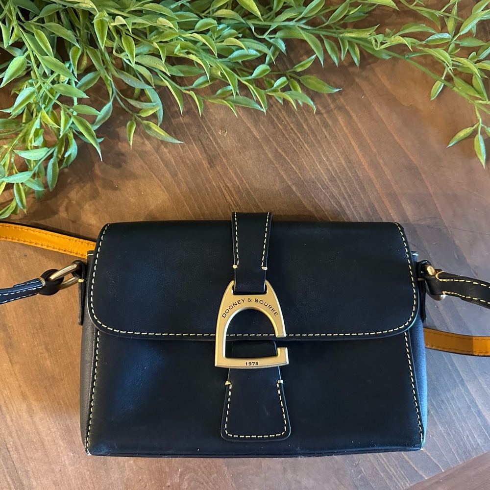 Dooney & Bourke soffiano Kyra